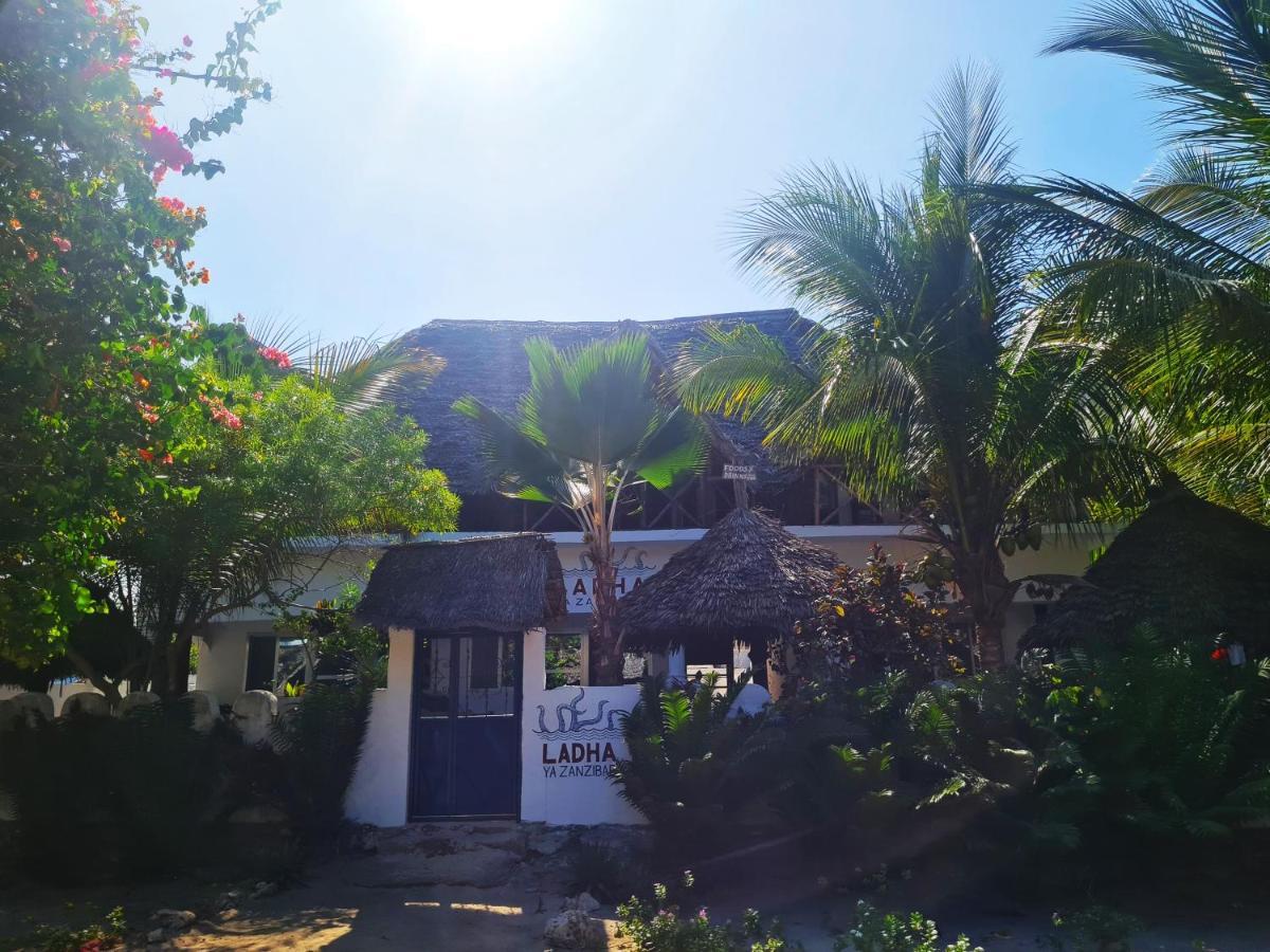 Beachfront Villa Ladha Ya Zanzibar Jambiani  Exterior foto