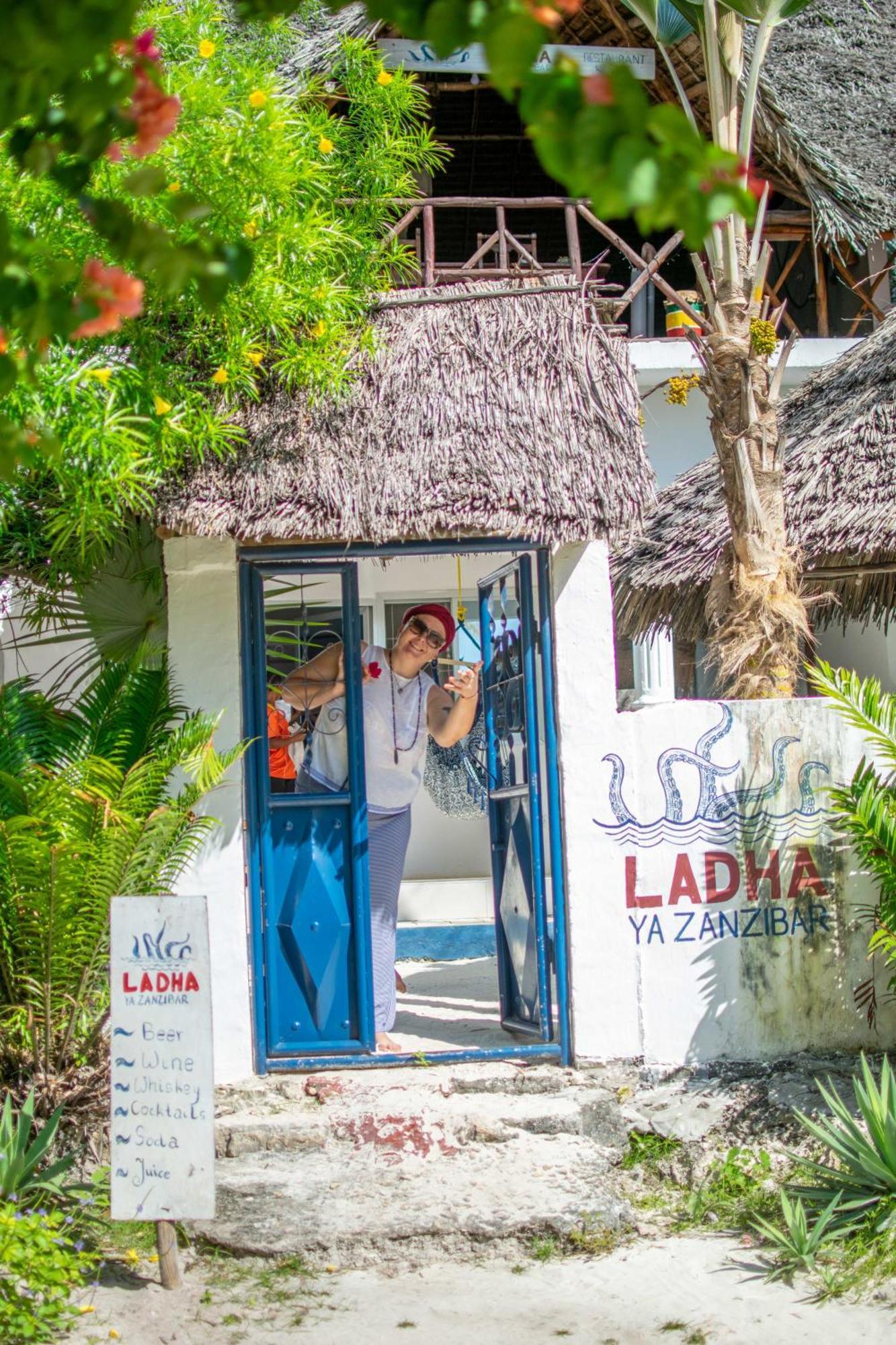 Beachfront Villa Ladha Ya Zanzibar Jambiani  Exterior foto